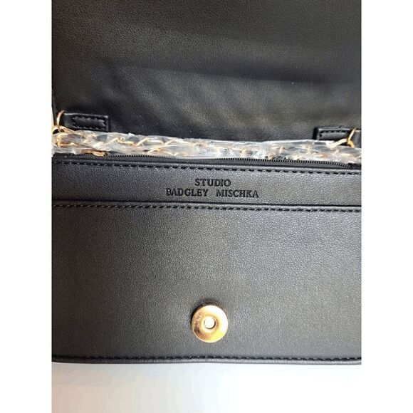 NWT BADGLEY MISCHKA Small Camera Crossbody Bag Black With Circle Logo MSRP$69 - Picture 8 of 15